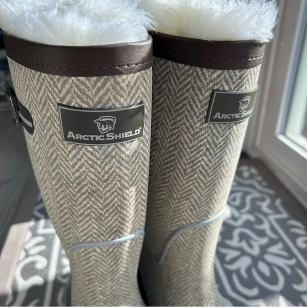 ✨ arctic shield brown herringbone for winter rain ☔️ rubber wellies boots 👢 6